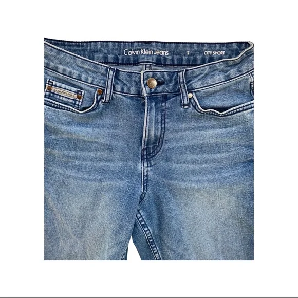 Calvin Klein Jeans | City Short - Picture 3 of 5